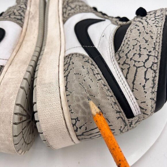 Nike Air Jordan 1 Retro Youth Size 6Y Women 7. 5 FD1437 052 White Elephant Shoe - Picture 9 of 15